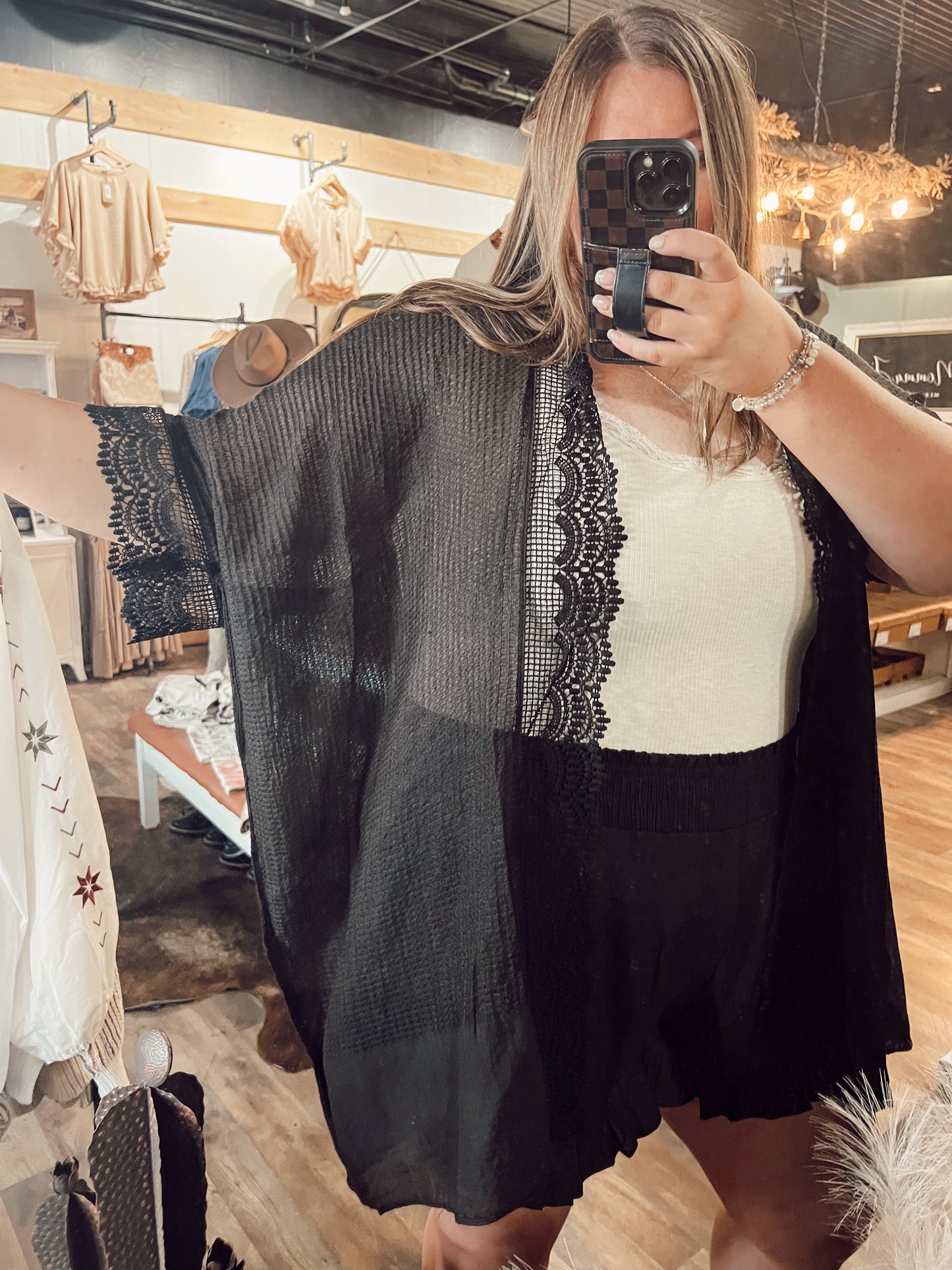 SCALLOP LACE KIMONO: BLACK