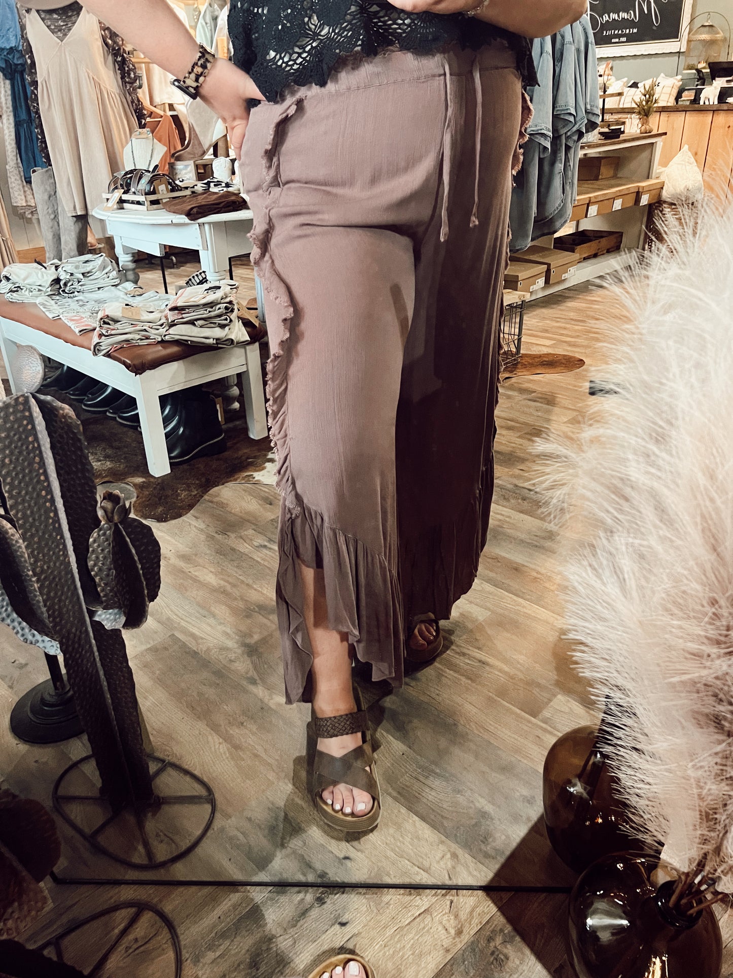 BOHO SIDE SPLIT FRILL PANT