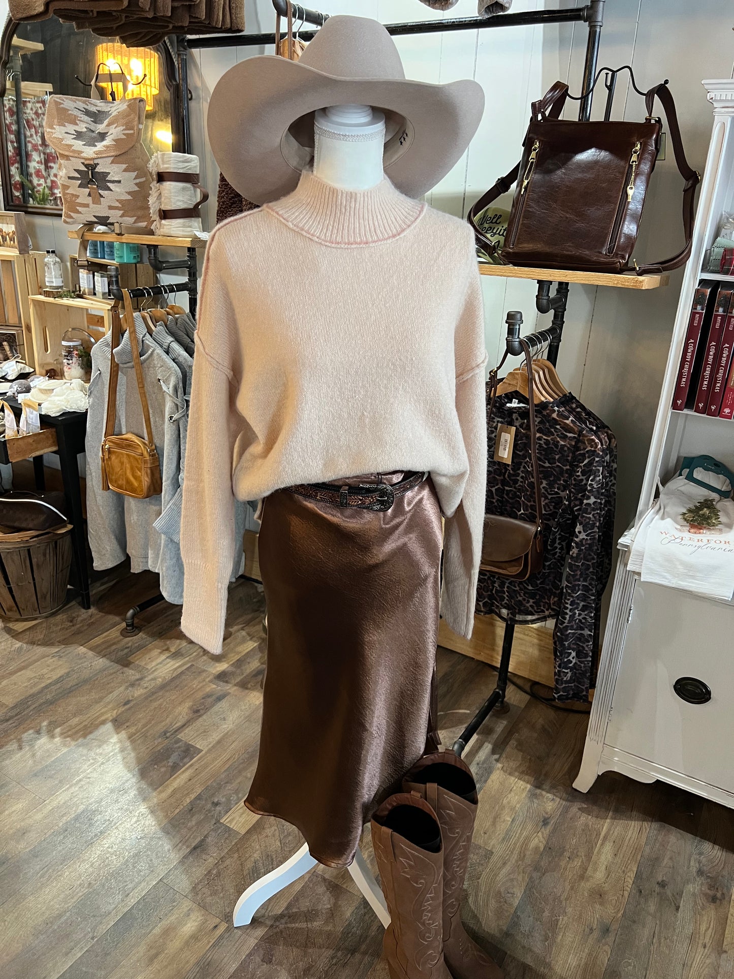 EXPOSED SEAM MOCK NECK SWEATER
