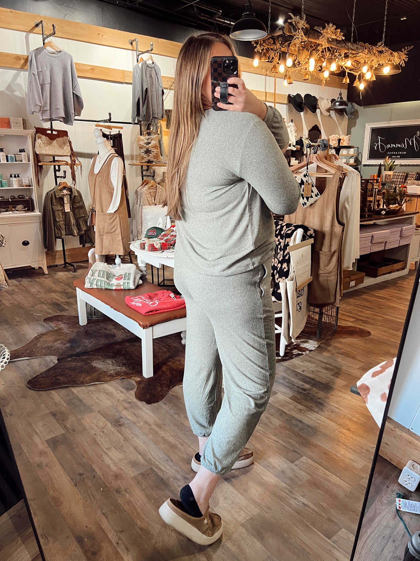 JOGGER LOUNGE SET: PINE