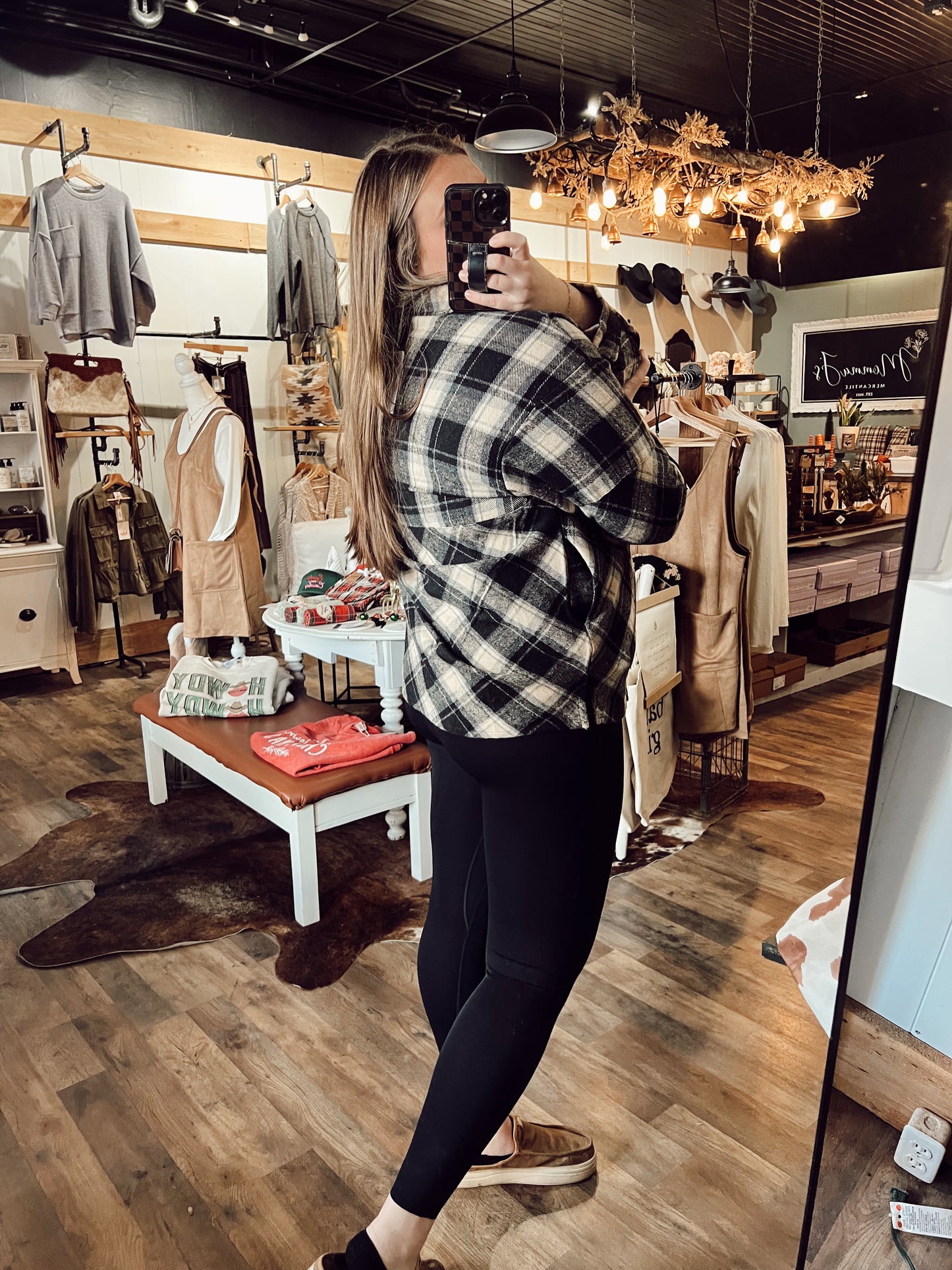 WHISKEY RIFF PULLOVER FLANNEL: DARK