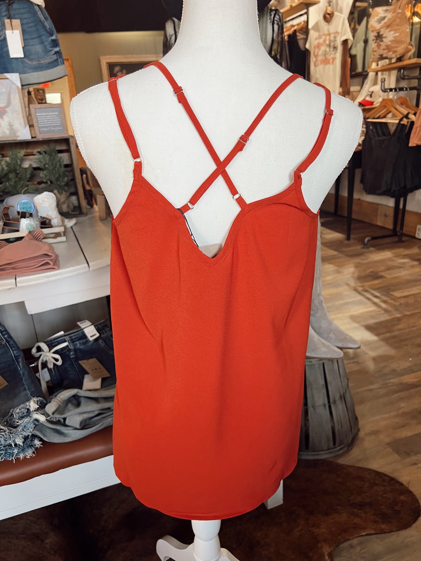REBA BUTTON UP TANK