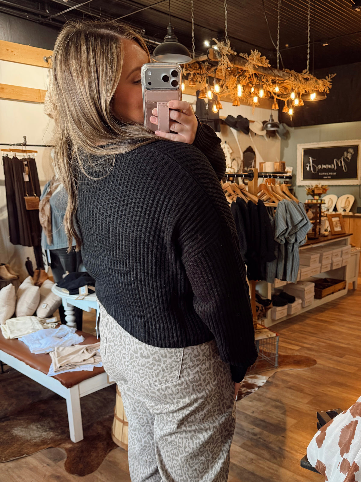 MOUNTAIN HIGH CROPPED SWEATER