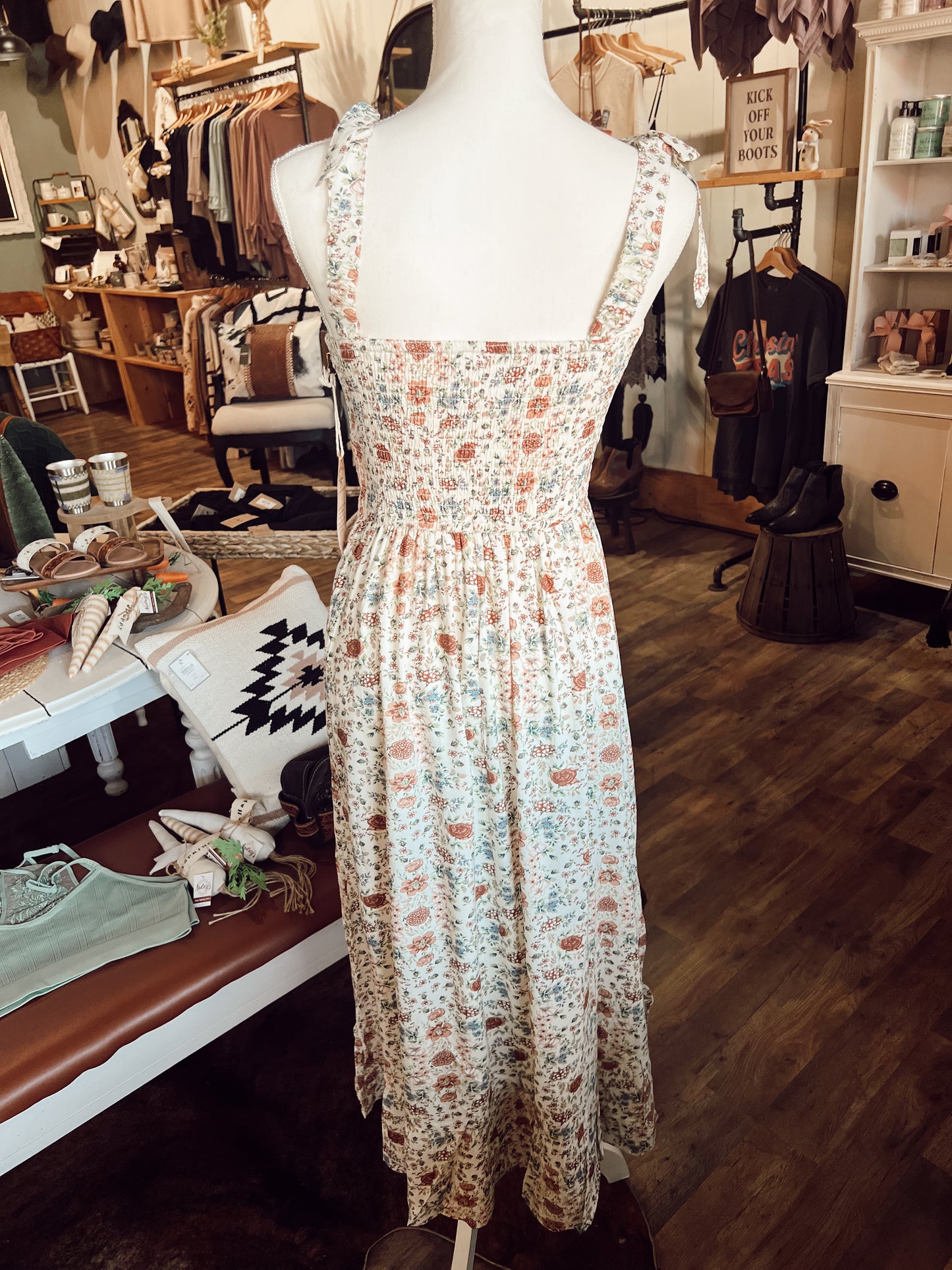 THE WALLFLOWER DRESS