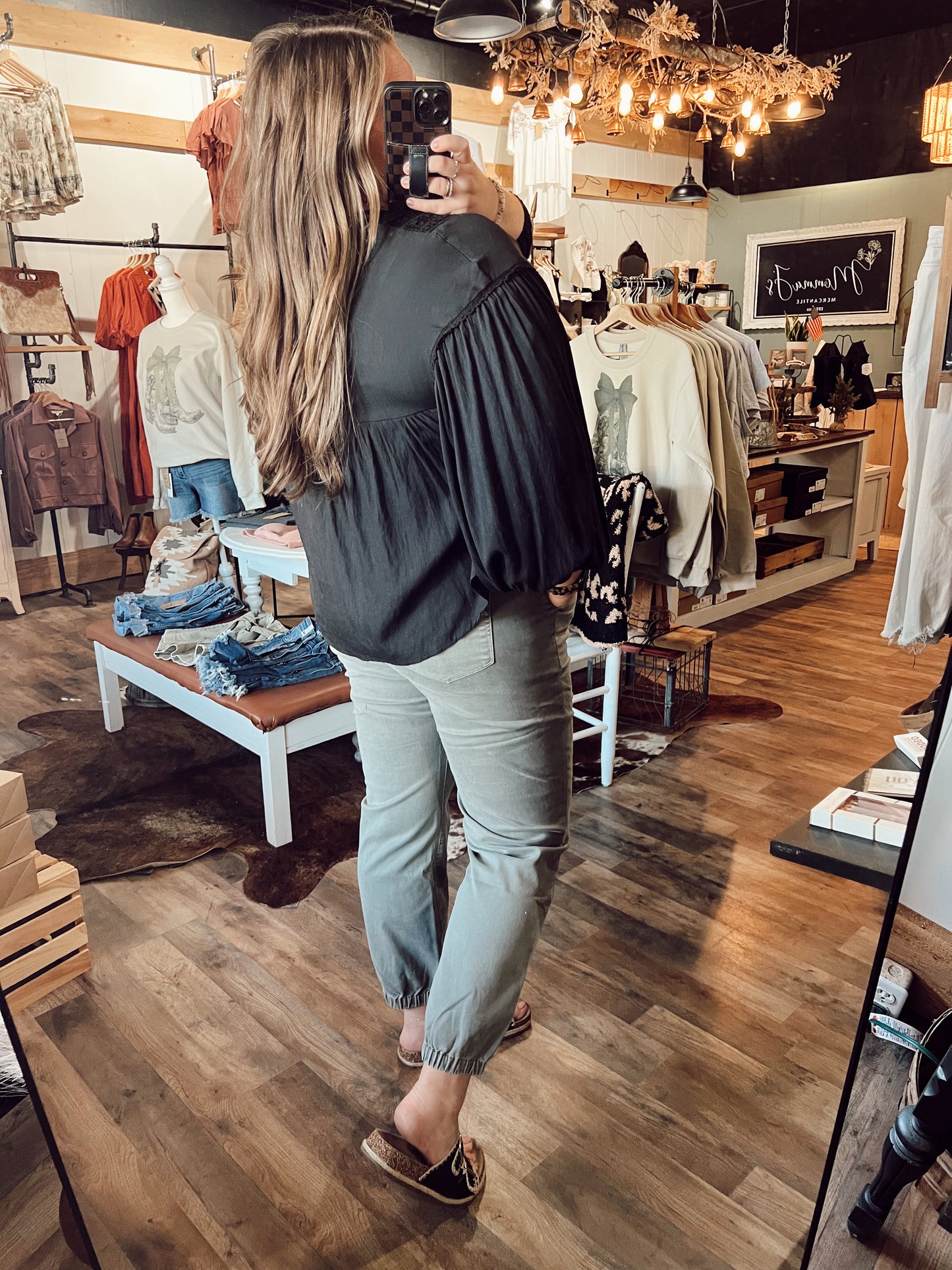 GO WITH THE FLOW BLOUSE