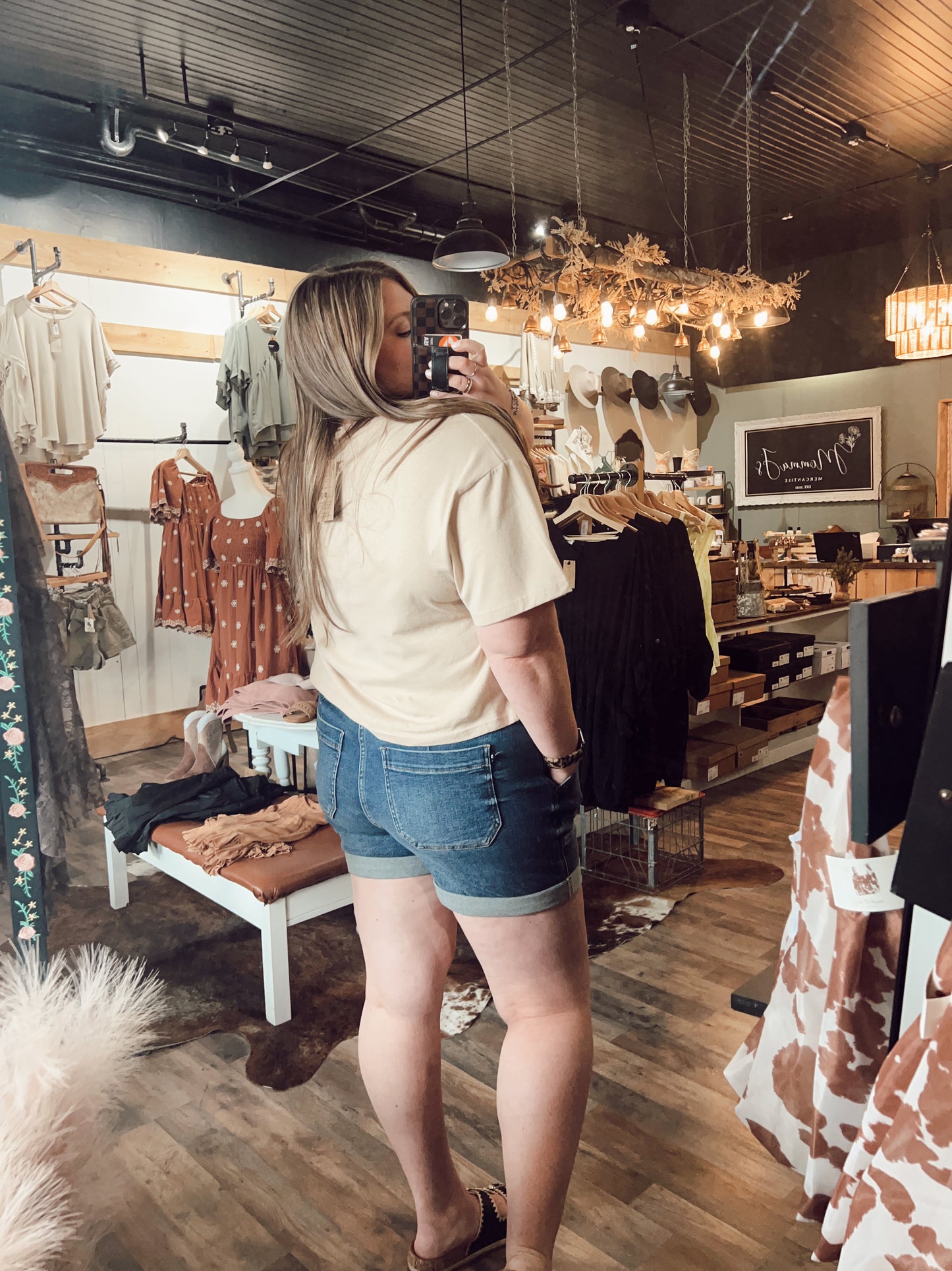 HOWDY Y’ALL LONG CROP TOP
