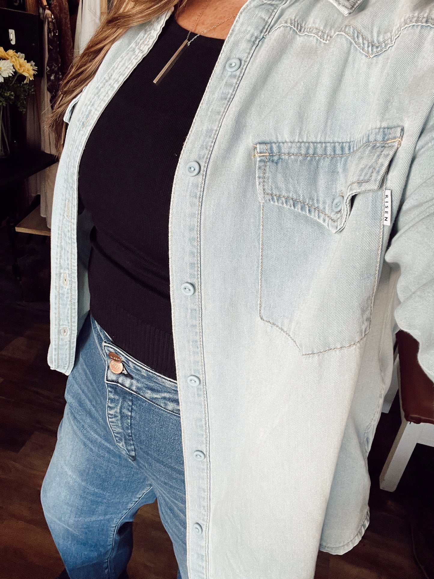 WESTERN YOKE DENIM SHIRT: LIGHT WASH