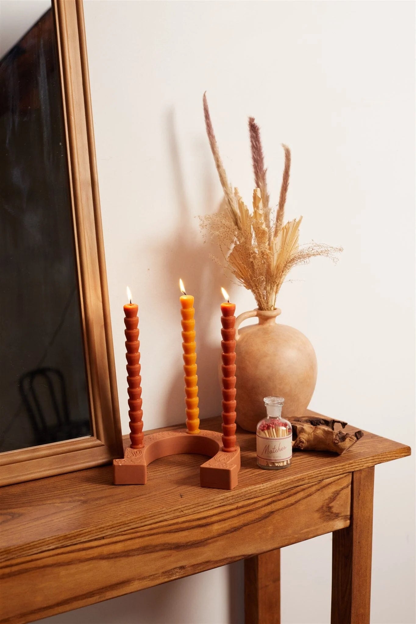 HORSESHOE TAPER HOLDER: TERRACOTTA