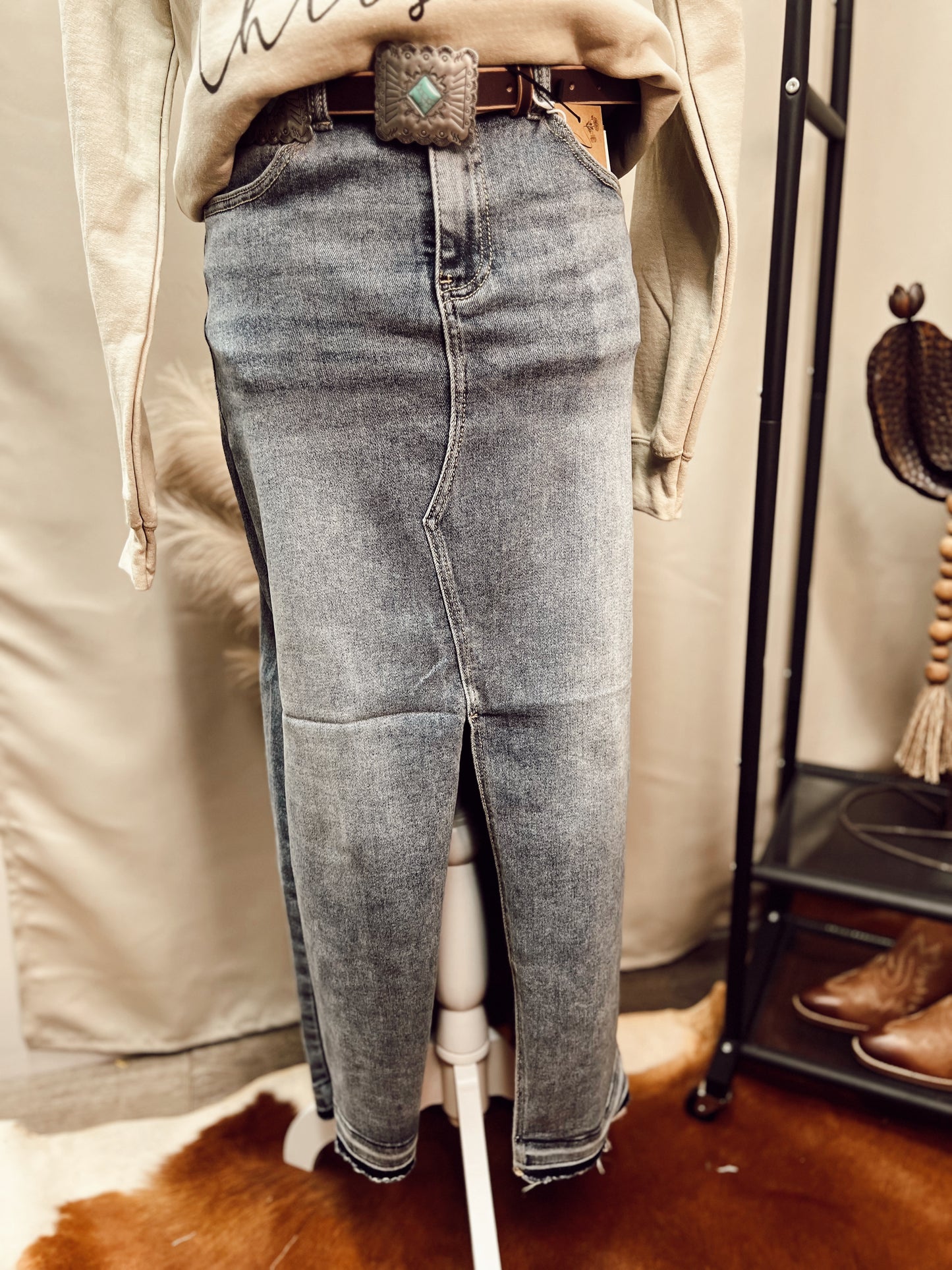 FRONT SLIT MAXI DENIM SKIRT