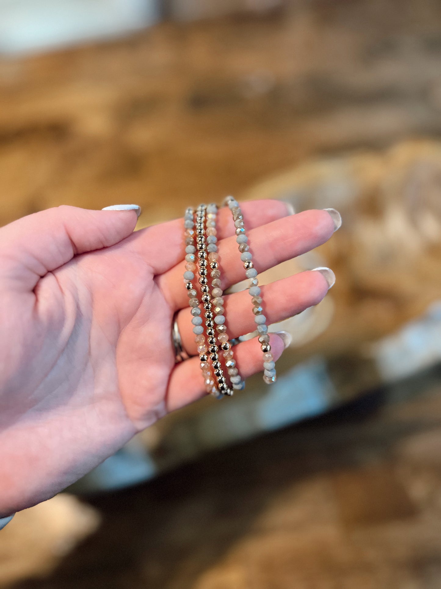 DAINTY BEAD STACK