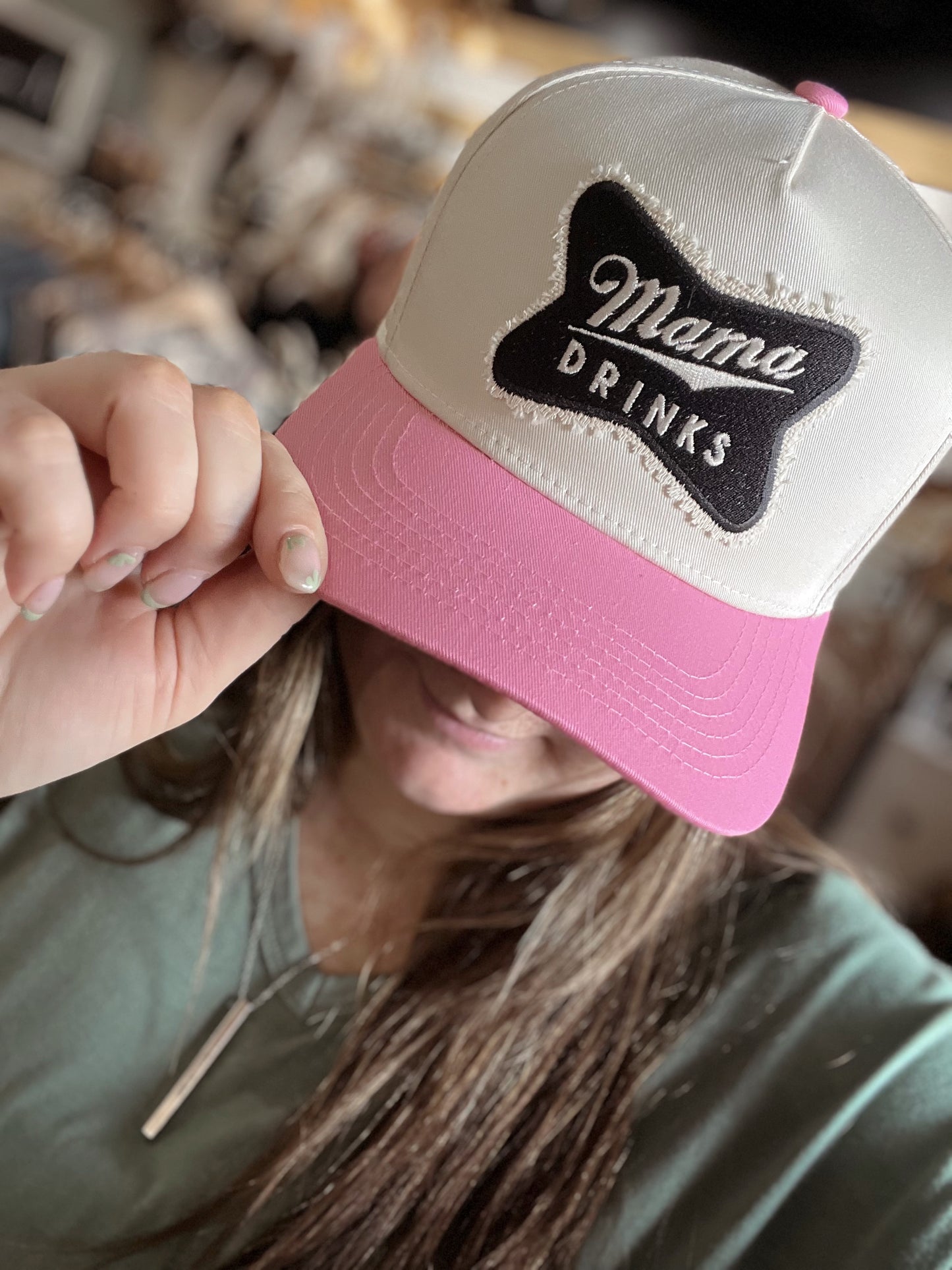 MAMA DRINKS TRUCKER HAT