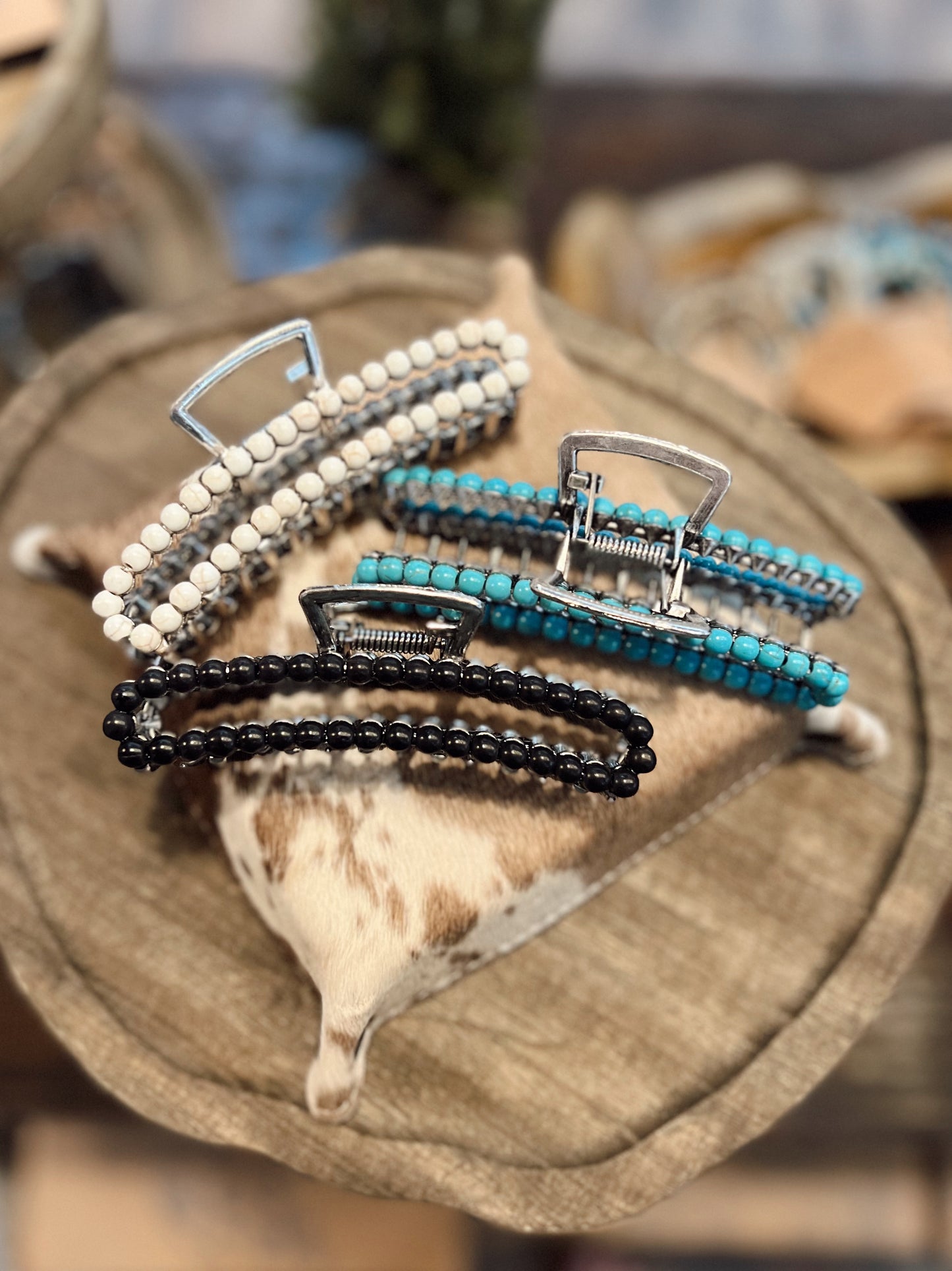 BEADED WESTERN CLAW CLIP