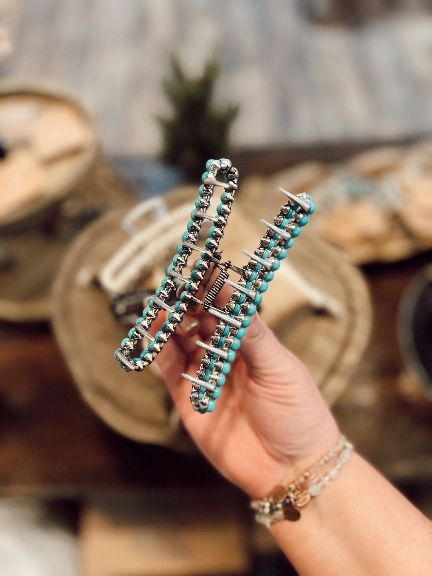 BEADED WESTERN CLAW CLIP