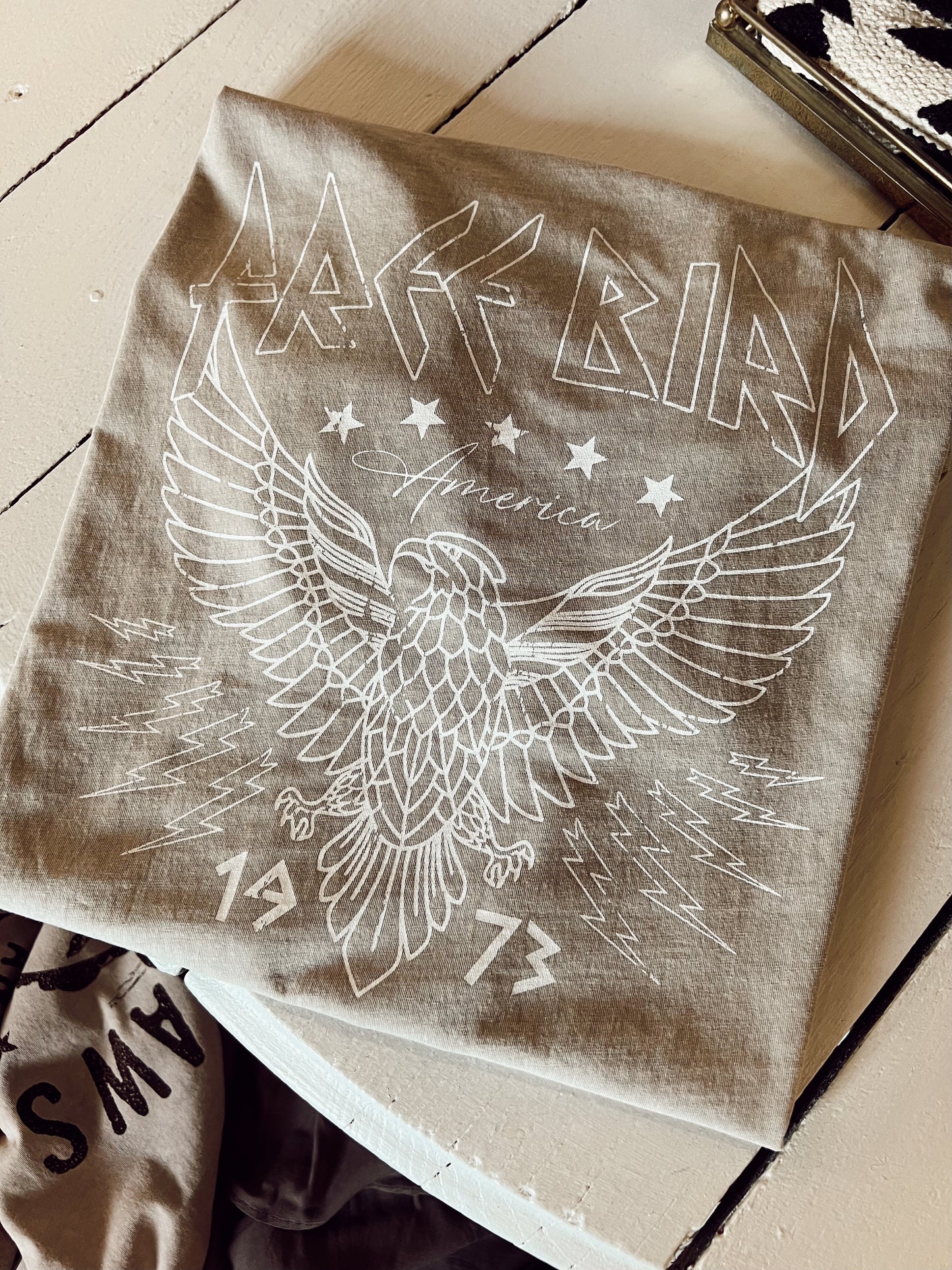FREE BIRD TEE