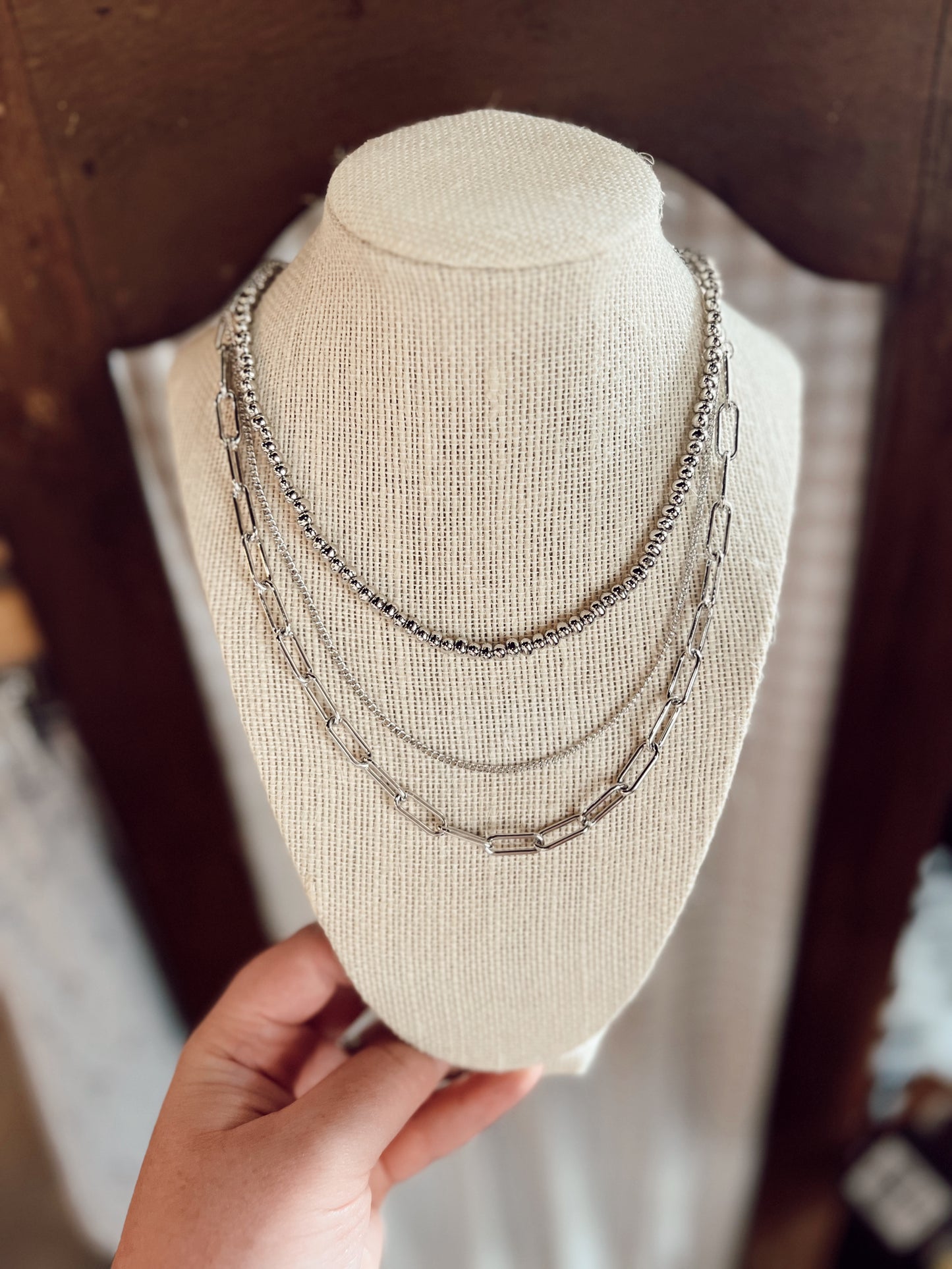 TRIPLE STACK CHAIN NECKLACE