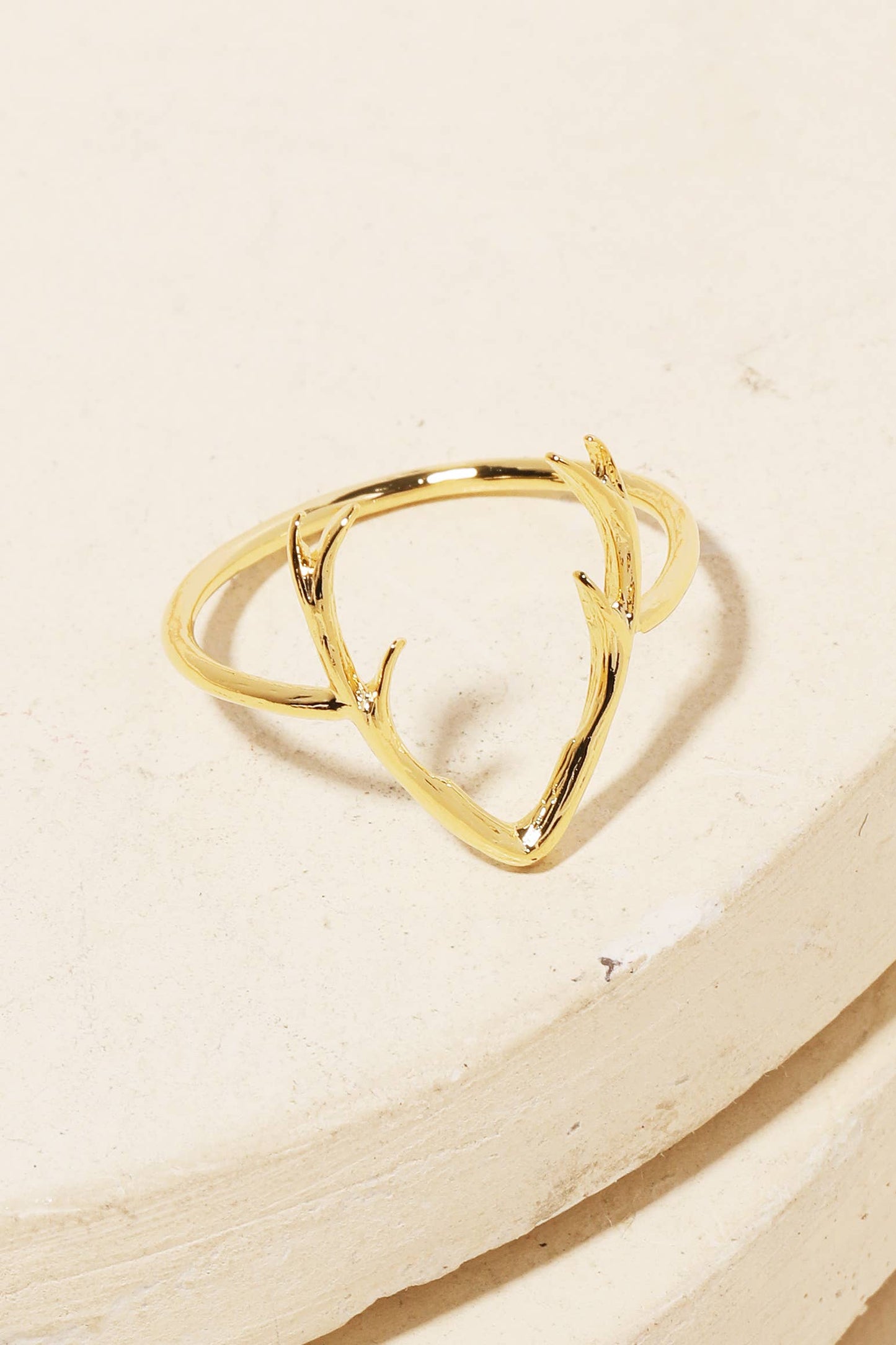 6 POINT ANTLER RING