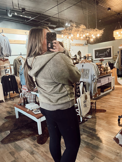 VINTAGE QUARTER ZIP HOODIE