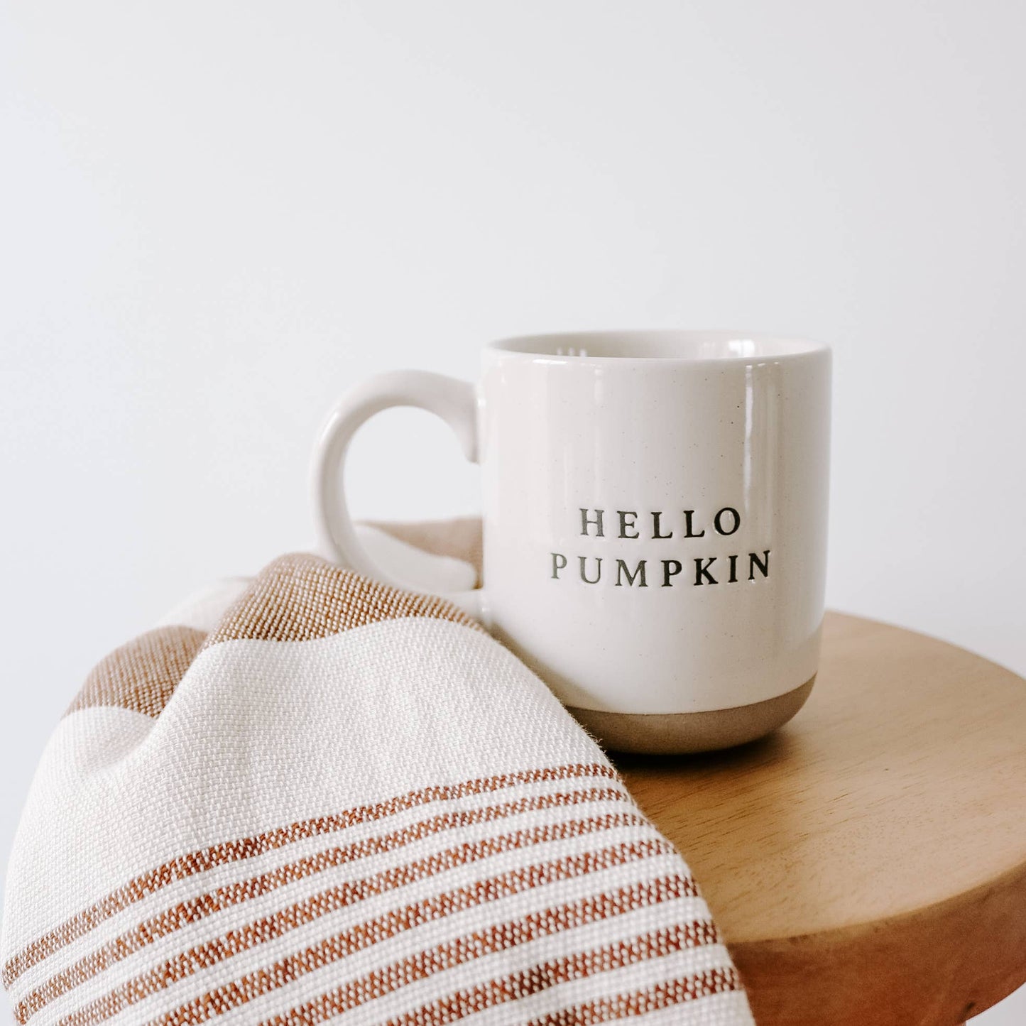 HELLO PUMPKIN STONEWARE MUG