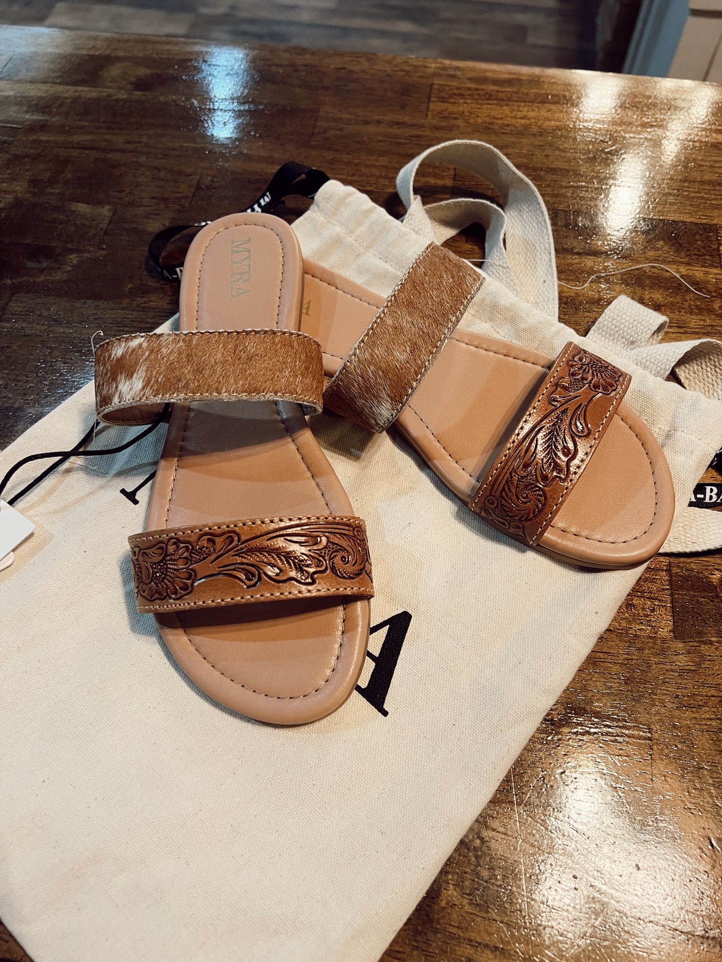 LENA TRAIL SANDALS