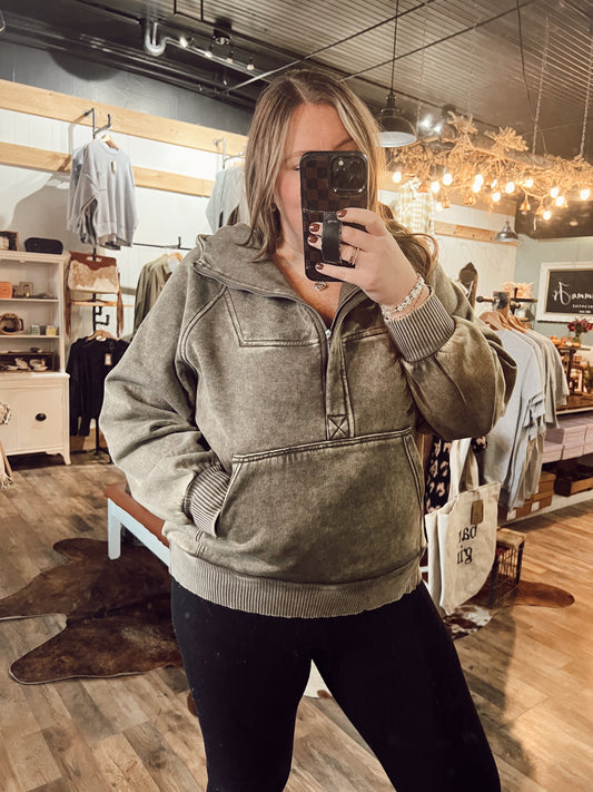 VINTAGE QUARTER ZIP HOODIE