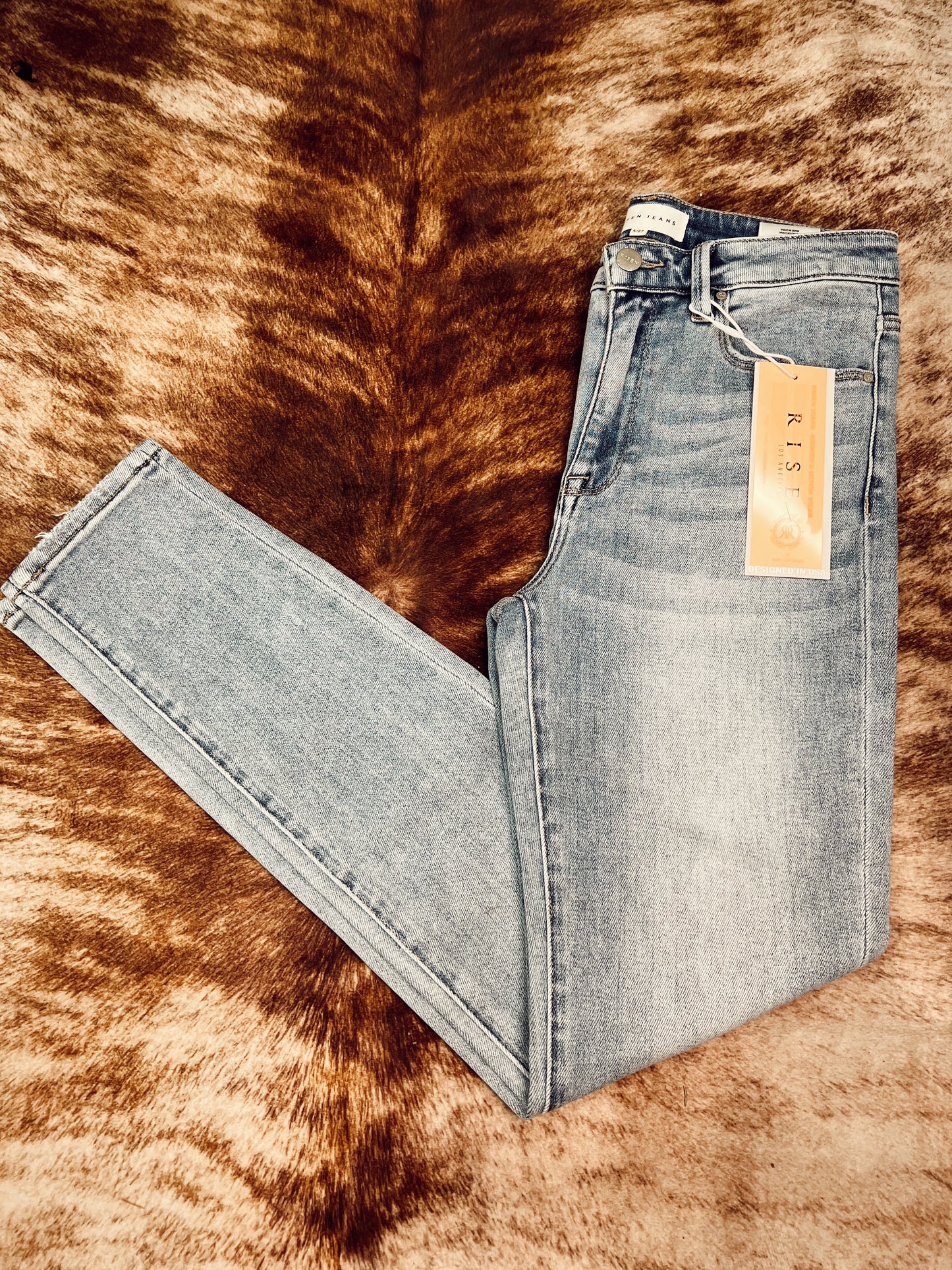 RISEN: HIGH RISE ANKLE SKINNY JEAN