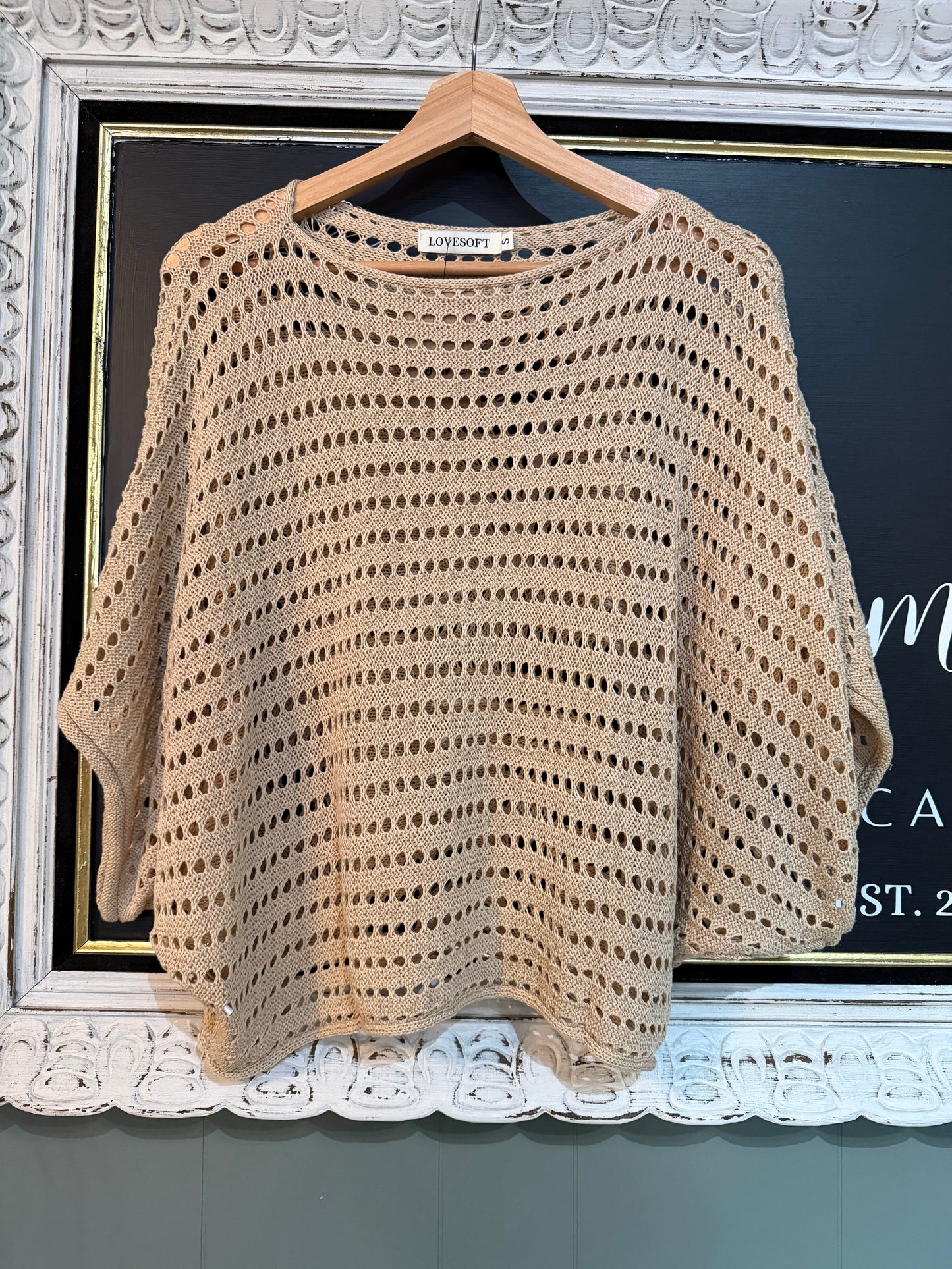 KNIT BATWING HOLLOW TOP