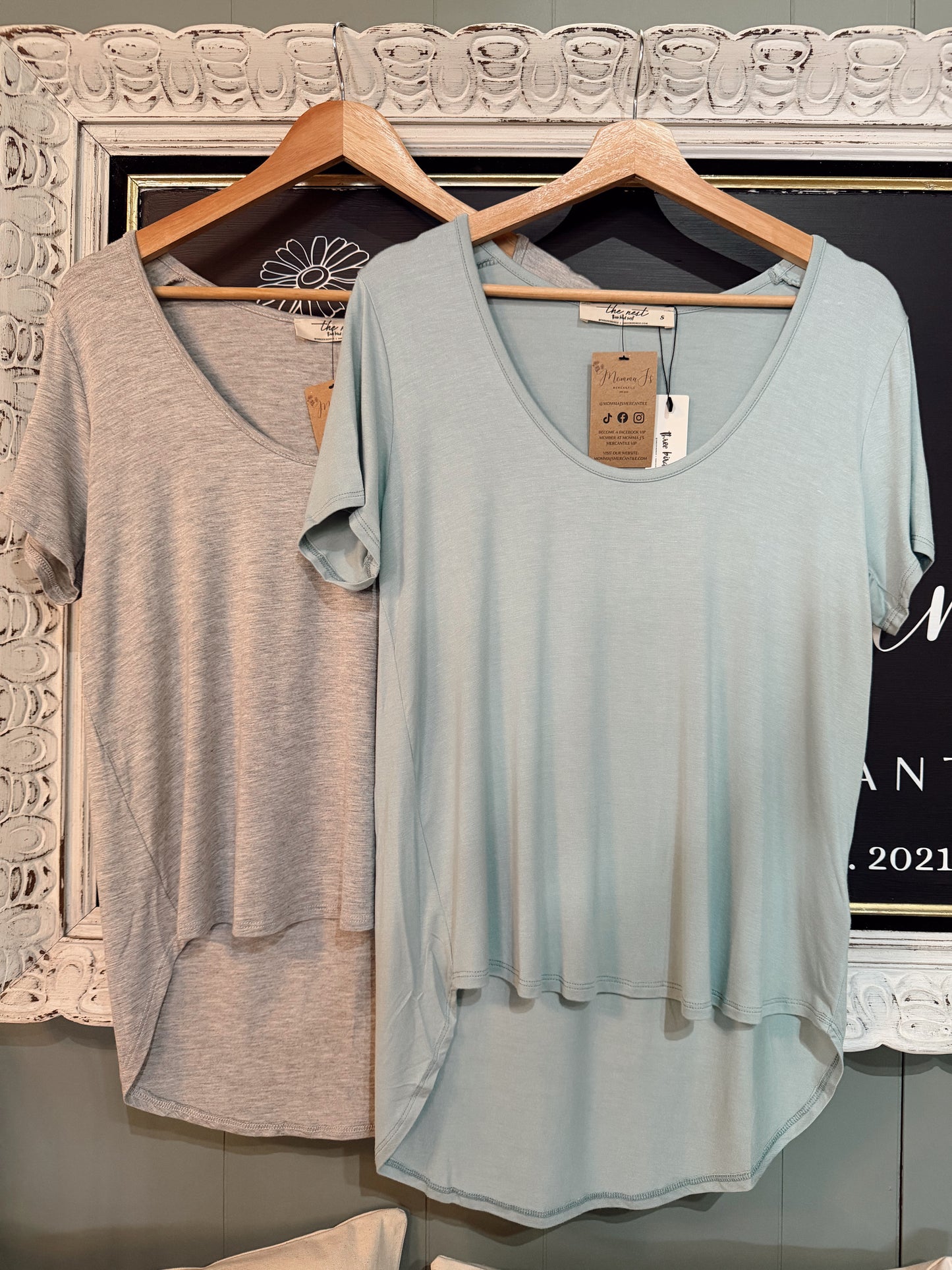 SCOOP NECK BRALETTE TEE