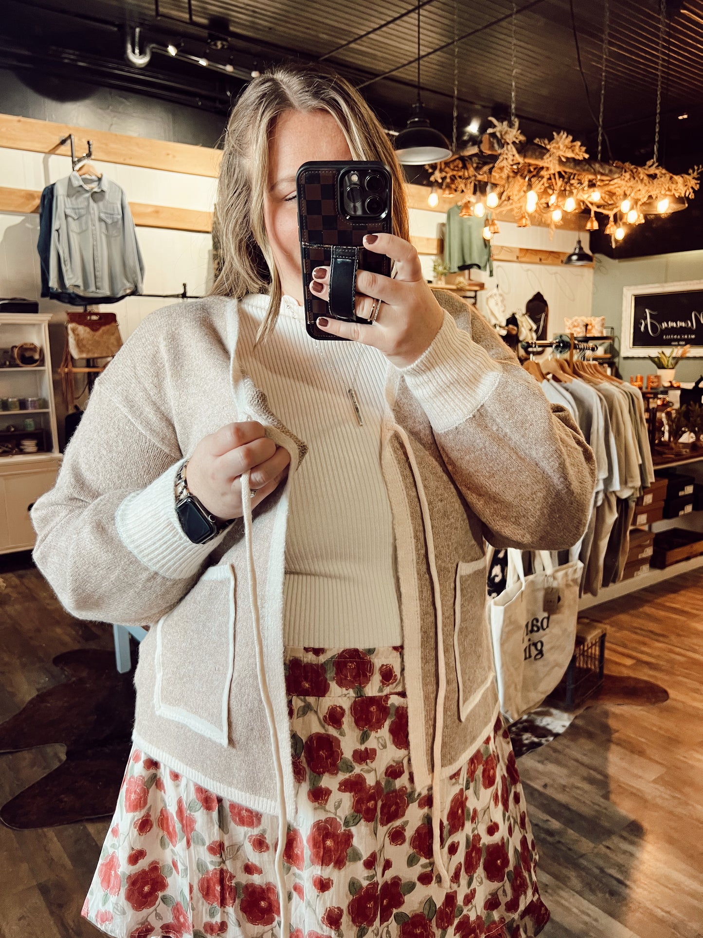 HEARTH BOW CARDIGAN