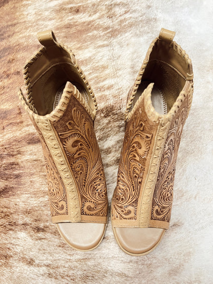 CHEYENNE HAND TOOLED HEELS