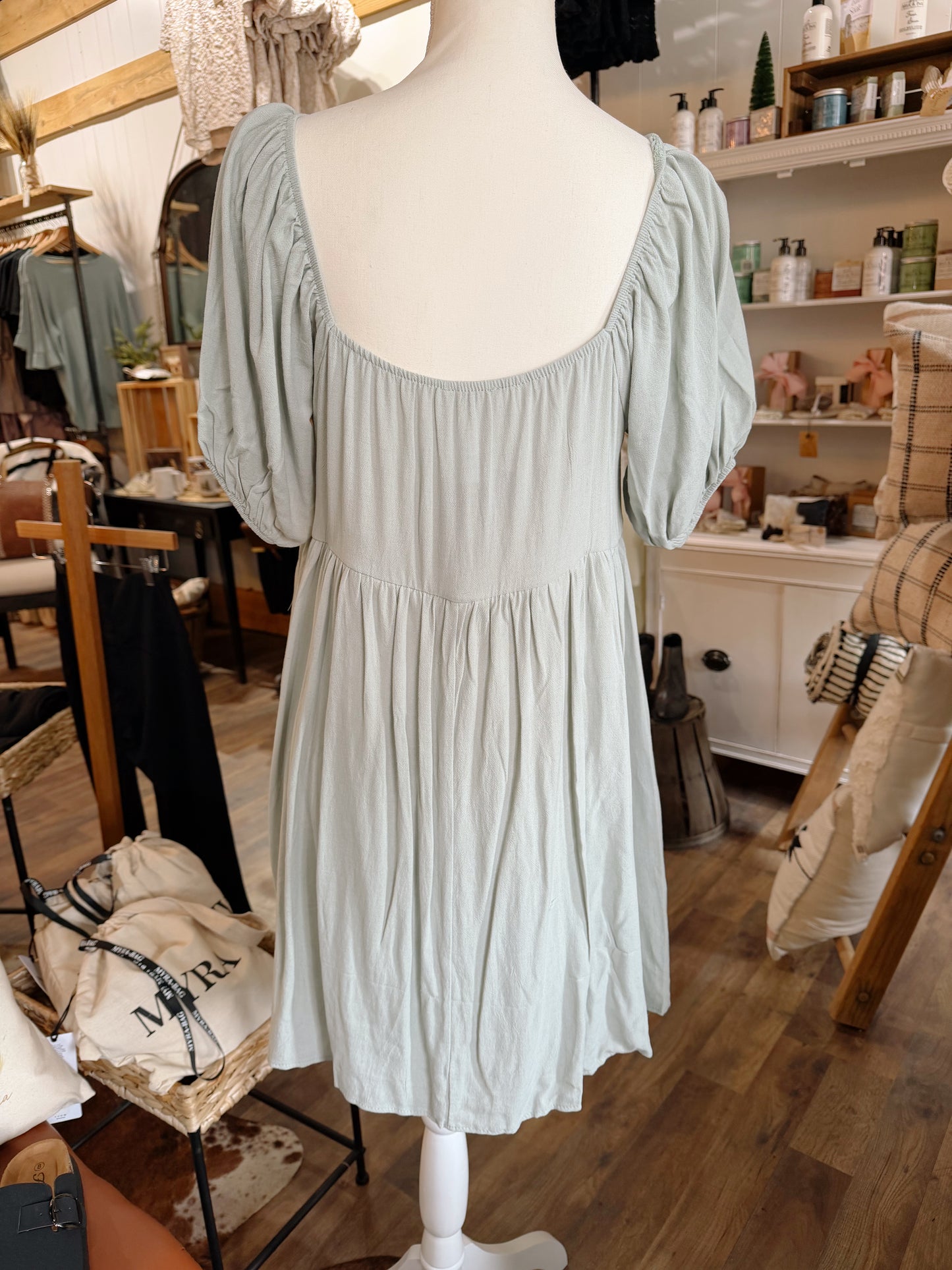 MILLIE PUFF SLEEVE MIDI DRESS