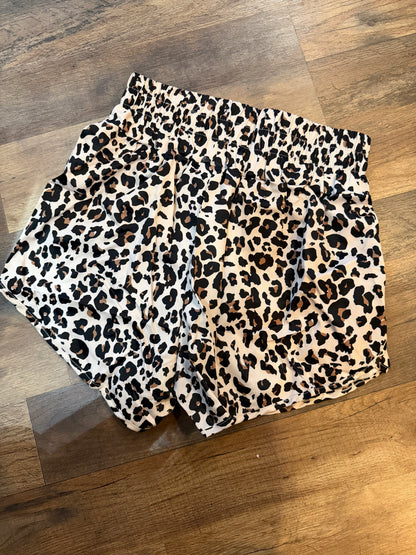 LEOPARD ACTIVE SHORTS