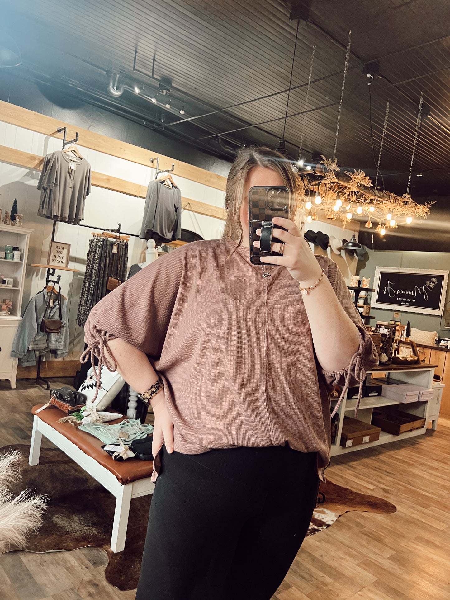 PUFF TIE SLEEVE TOP