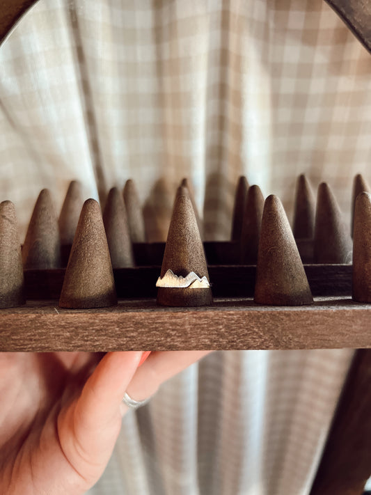TWO TONED MOUNTAIN RING