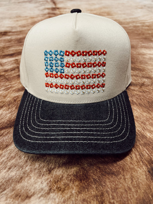 USA DAISY FLAG TRUCKER