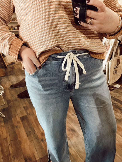 FRONT TIE SIDE SPLIT JEAN