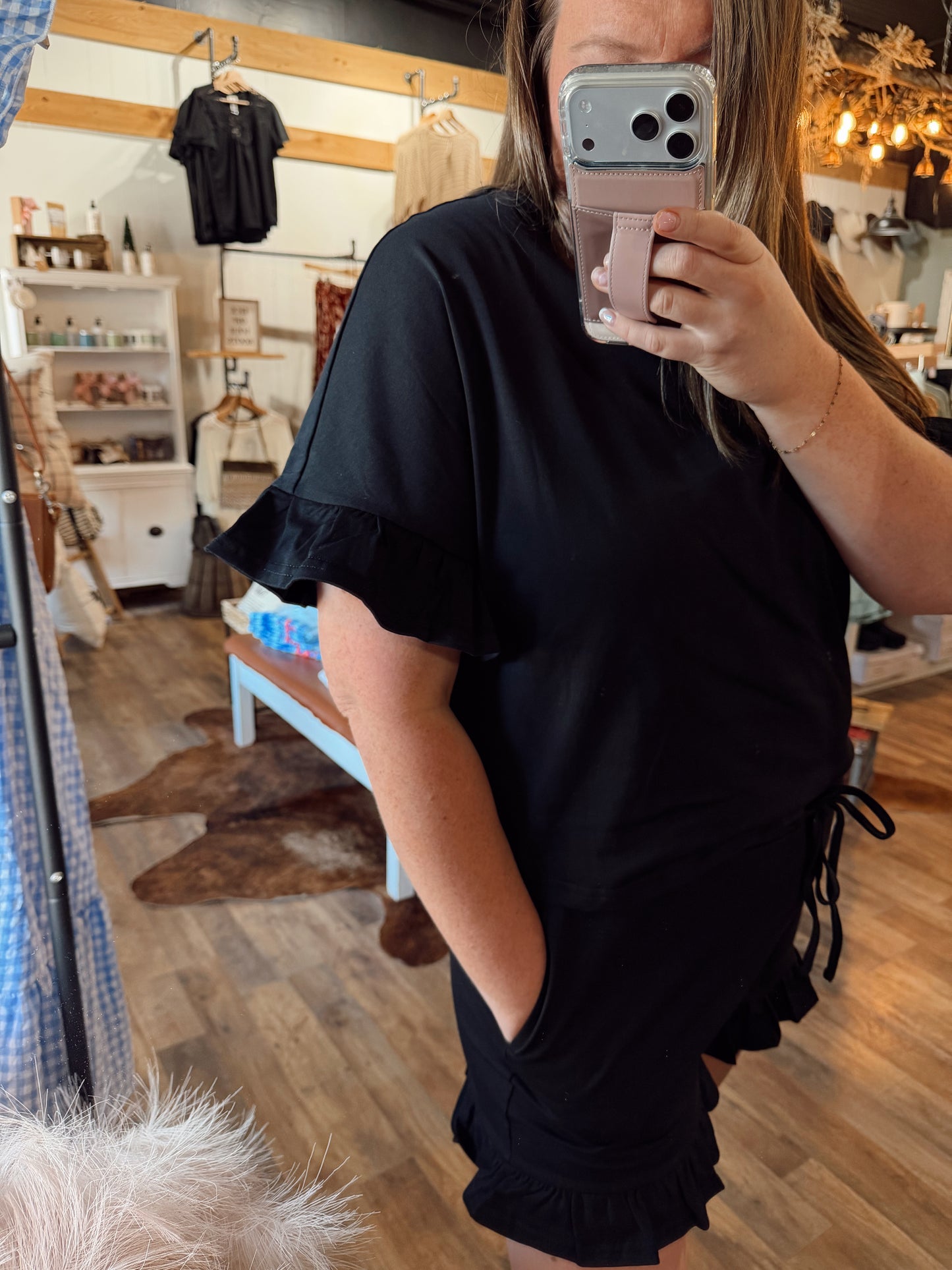 DON’T RUFFLE MY FEATHERS SET: BLACK