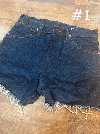 CUSTOM RETRO WRANGLER SHORTS