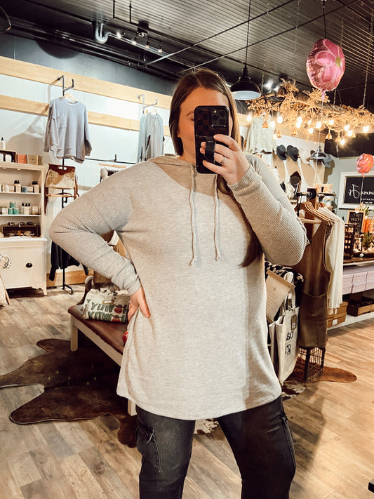 BRUSHED KNIT HOODIE TUNIC: GREY