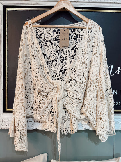 CROCHET FLORAL KIMONO WRAP