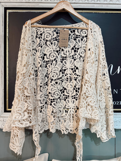 CROCHET FLORAL KIMONO WRAP