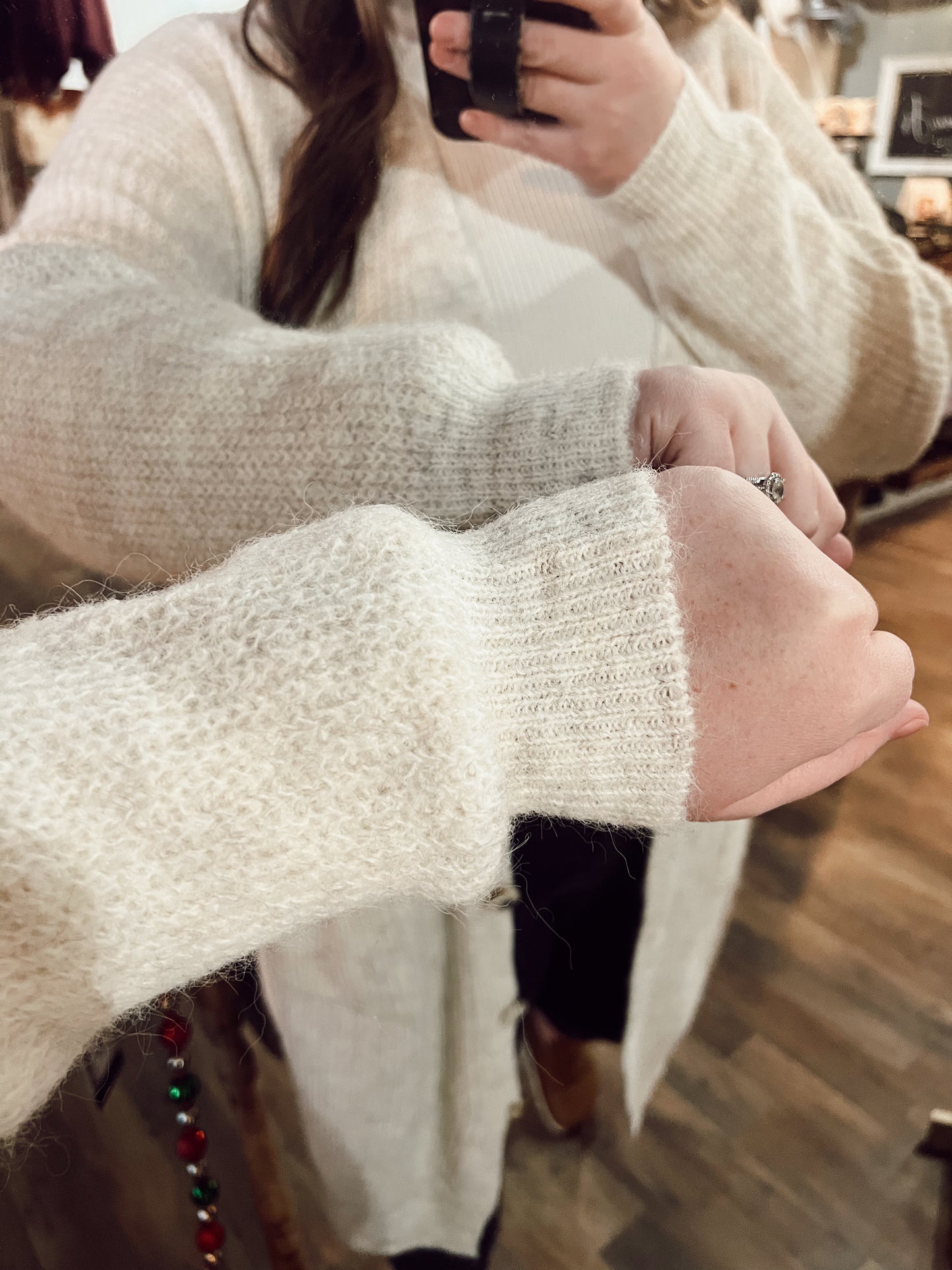 KNEE LENGTH COMFY CARDI