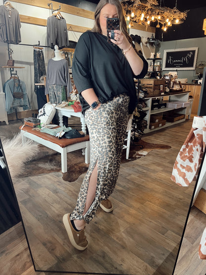 SIDE SPLIT ANKLE TIE LEOPARD PANTS