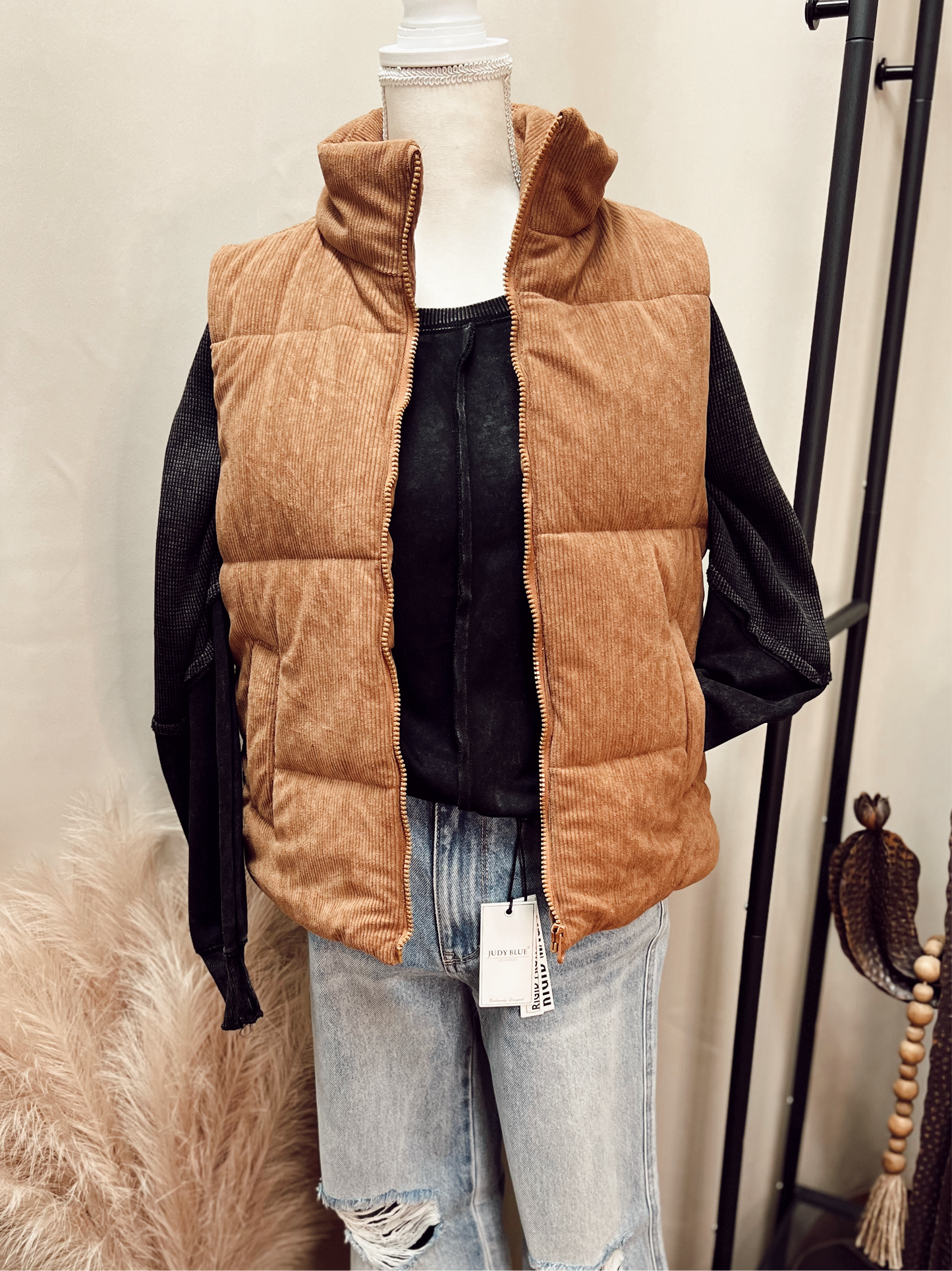 CORDUROY PUFFER VEST