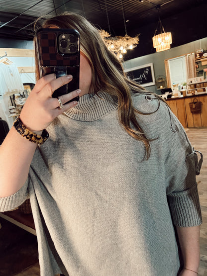 LACE UP SLEEVE TURTLE NECK TUNIC