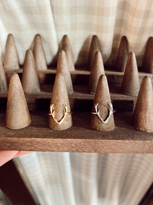 6 POINT ANTLER RING