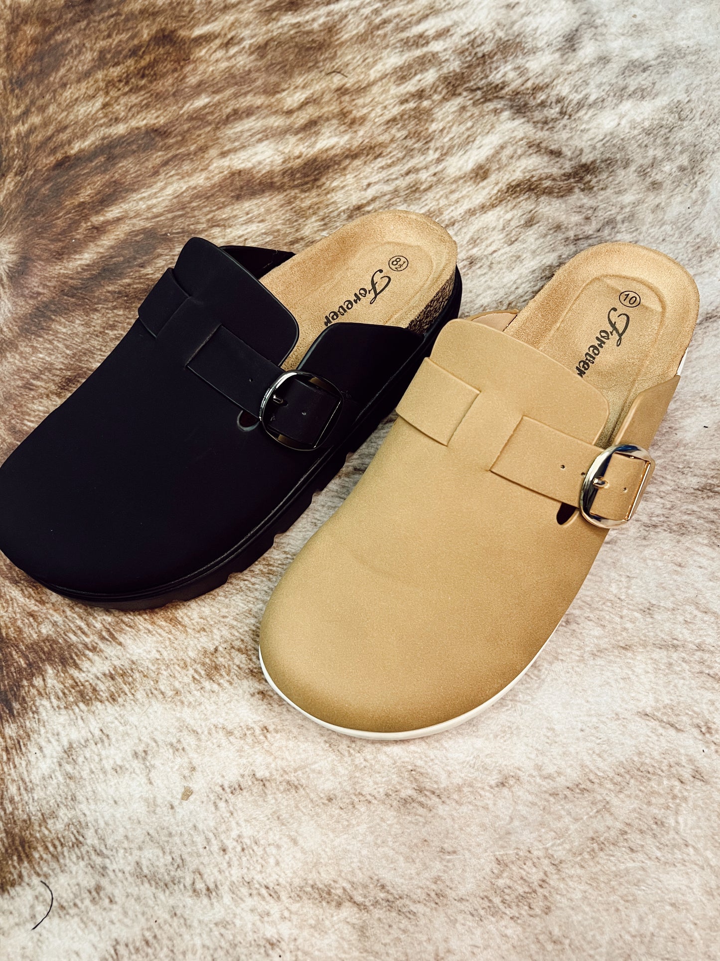 PLATFORM CLOGS: TAN & BLACK