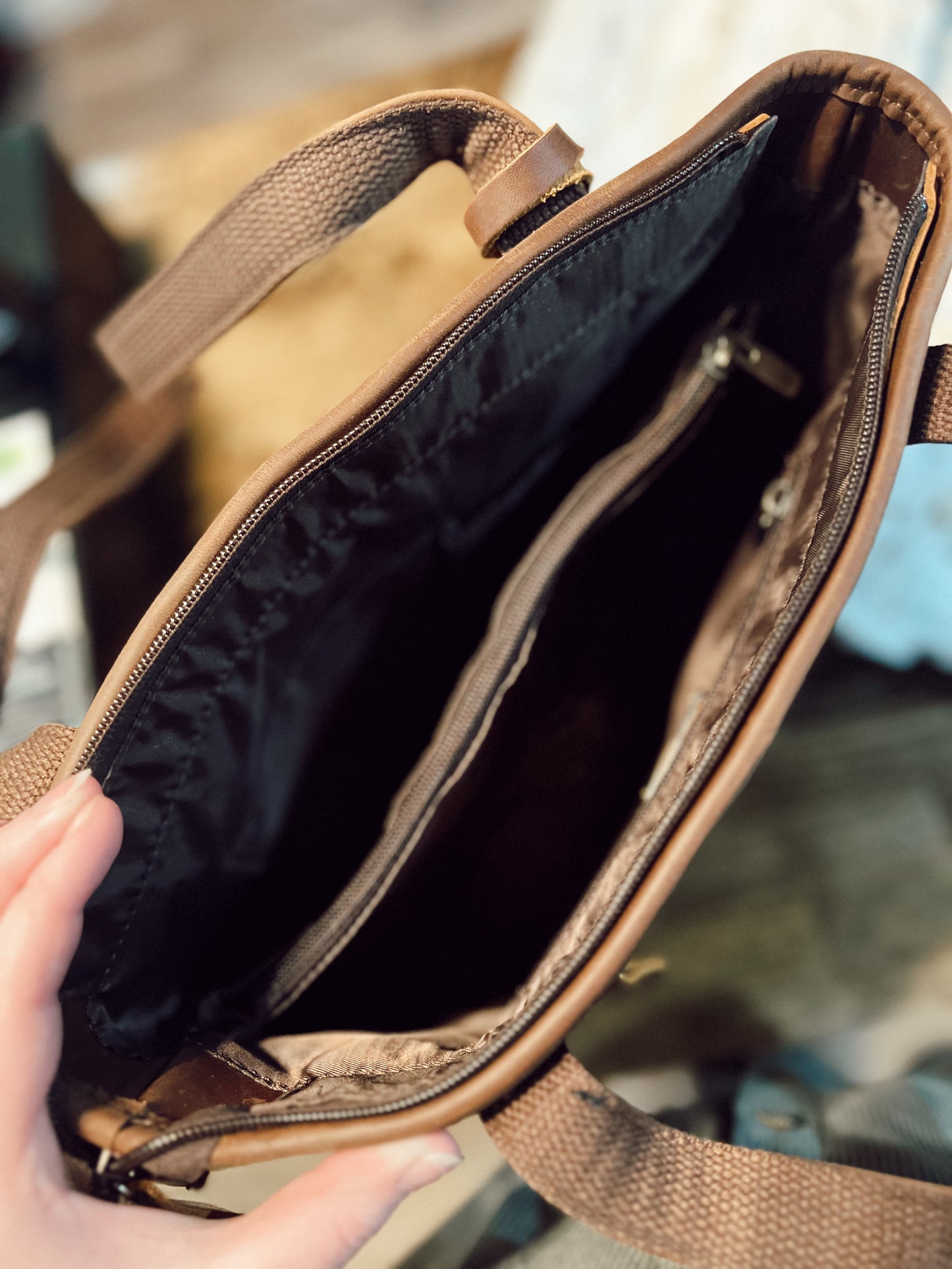 VINTAGE COWHIDE GENUINE LEATHER TOTE BAG