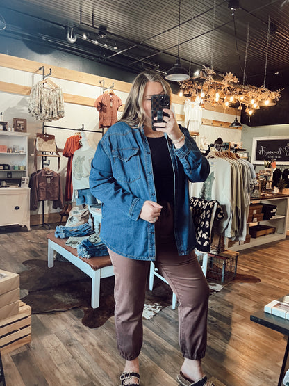 WESTERN YOKE DENIM SHIRT: DARK WASH