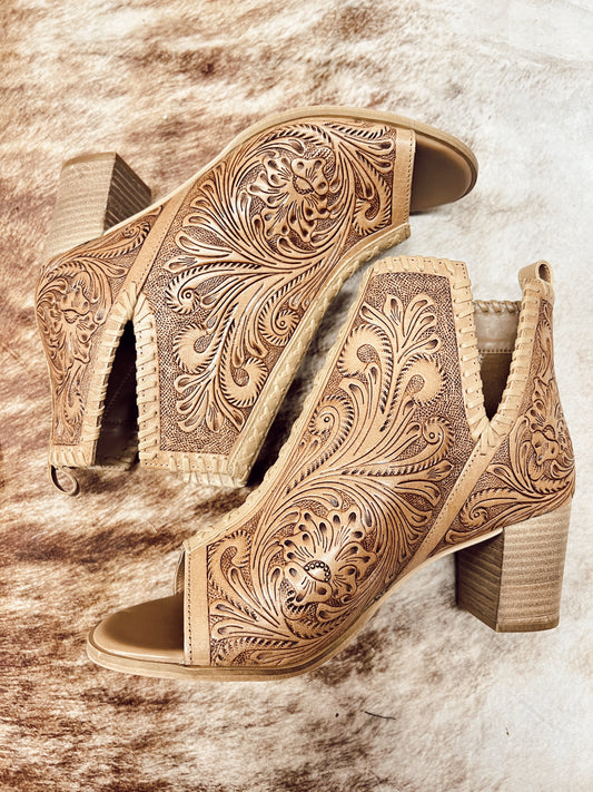 CHEYENNE HAND TOOLED HEELS