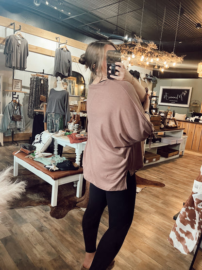 PUFF TIE SLEEVE TOP